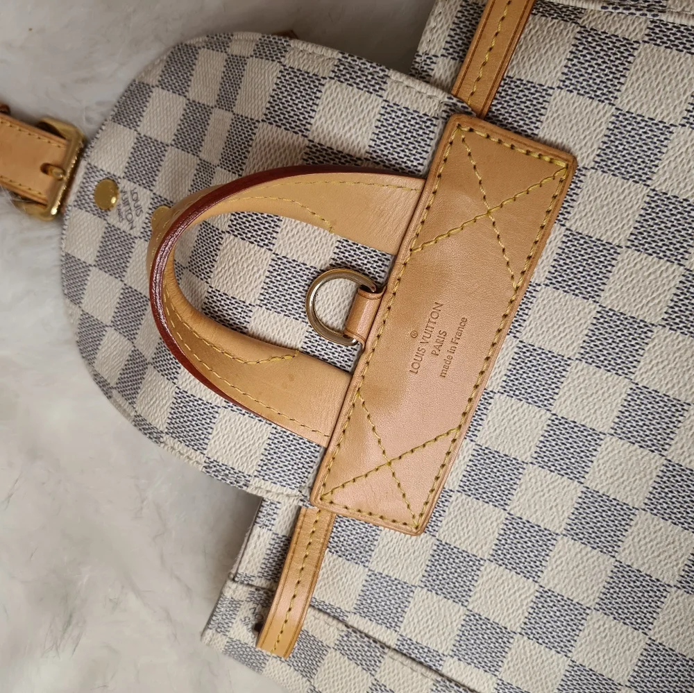 LV monogram Backpack - Picture 8 of 9